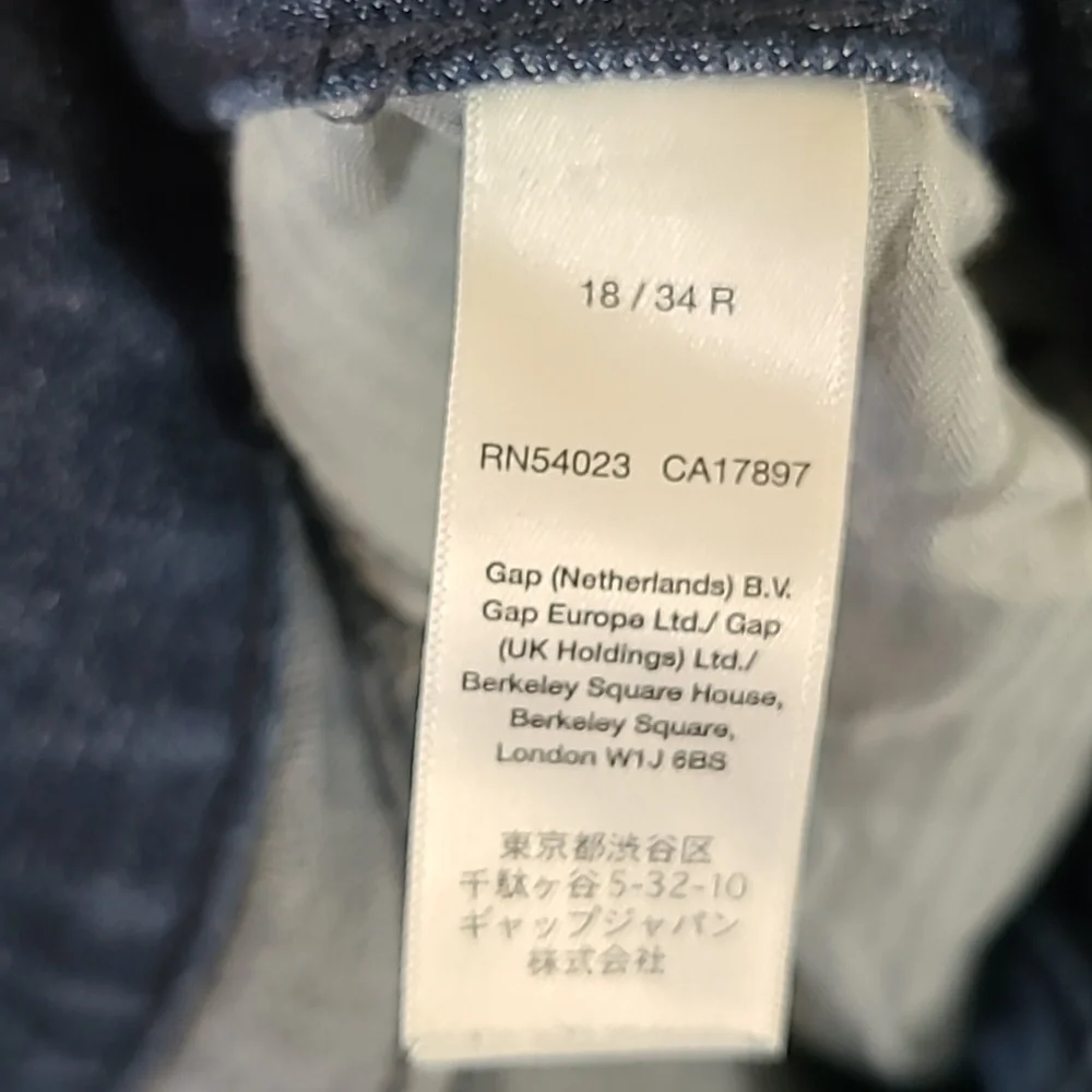 GAP Premium Curvy Straight Blue Denim Women's Jeans, size 18/34 R